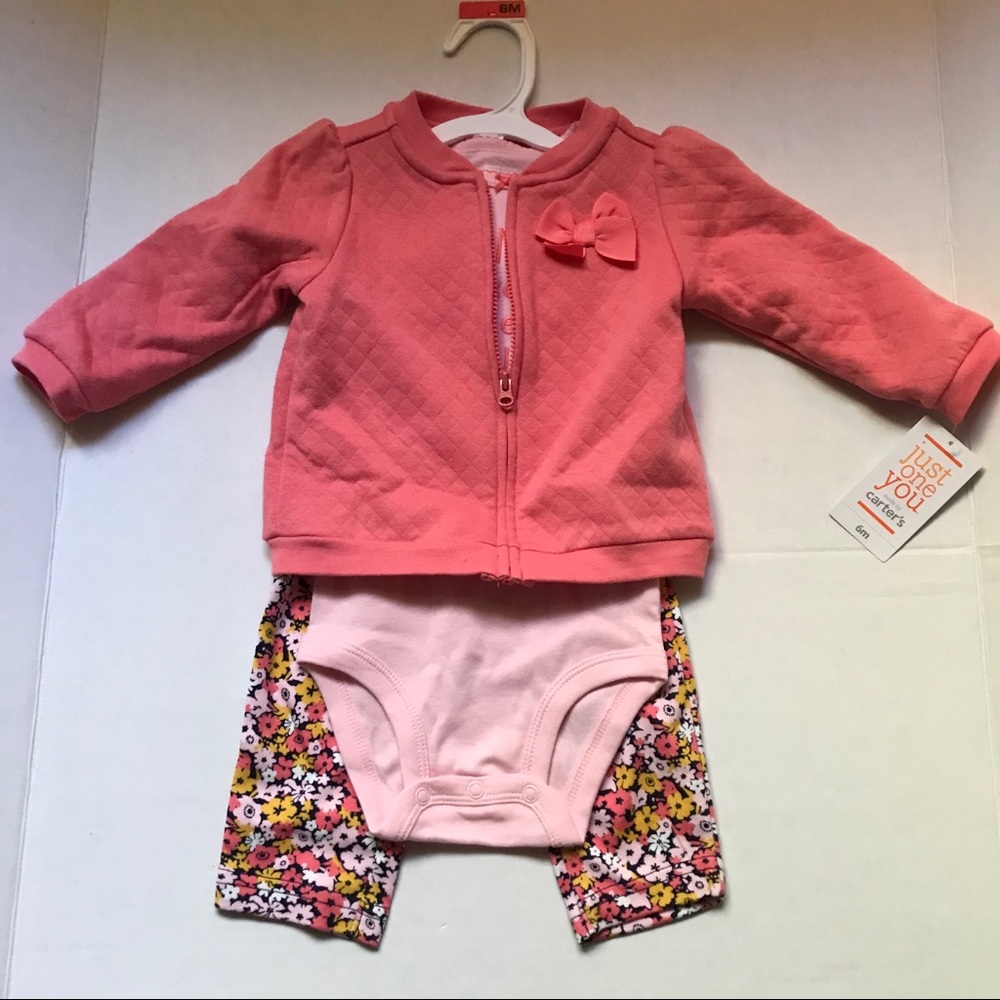 Carter’s 3 piece girls set.  Pink. 6 months.